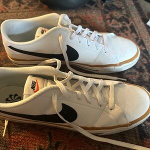 Nike Men's White Sneakers with Black Swoosh- 13